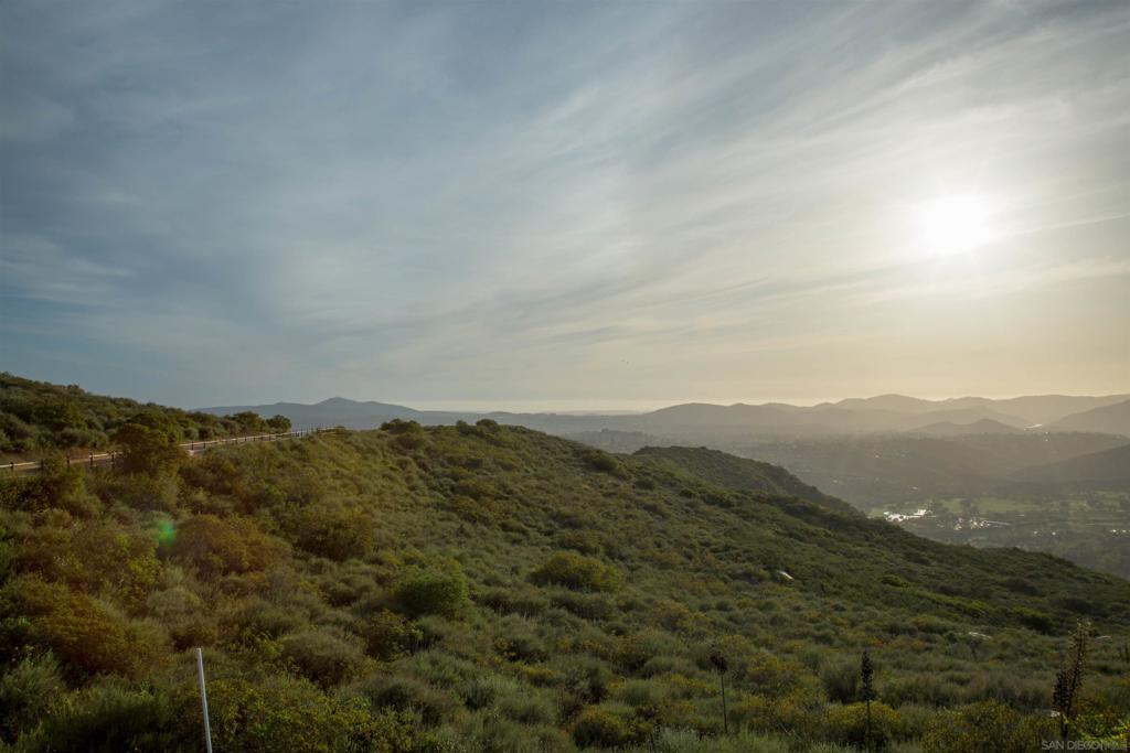 18035 Sunset Point Rd Property Photo 41