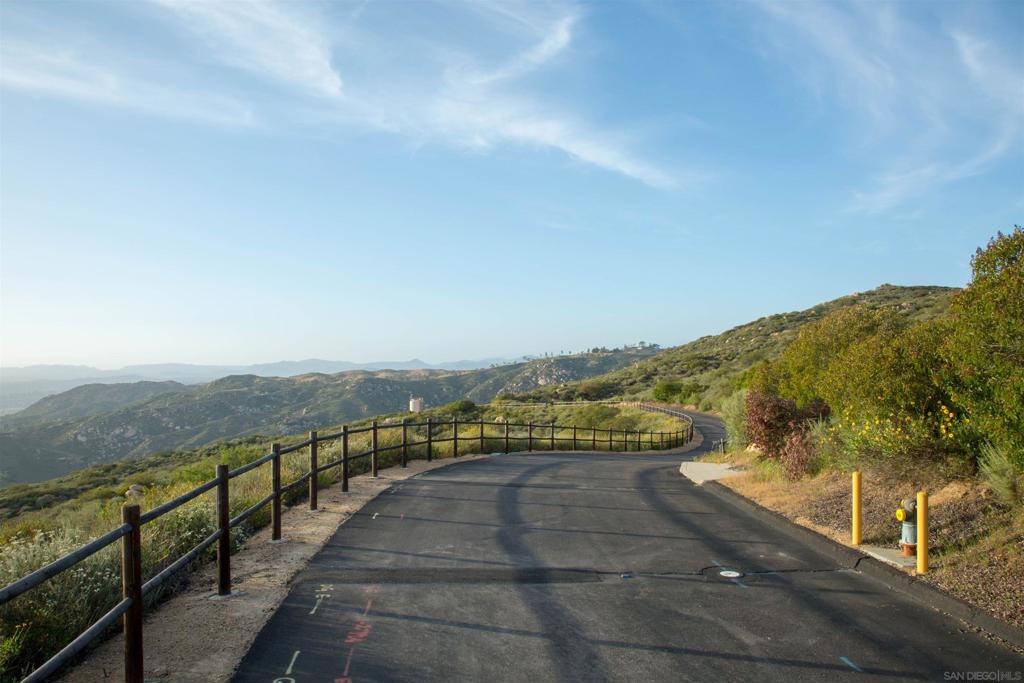 18035 Sunset Point Rd Property Photo 43