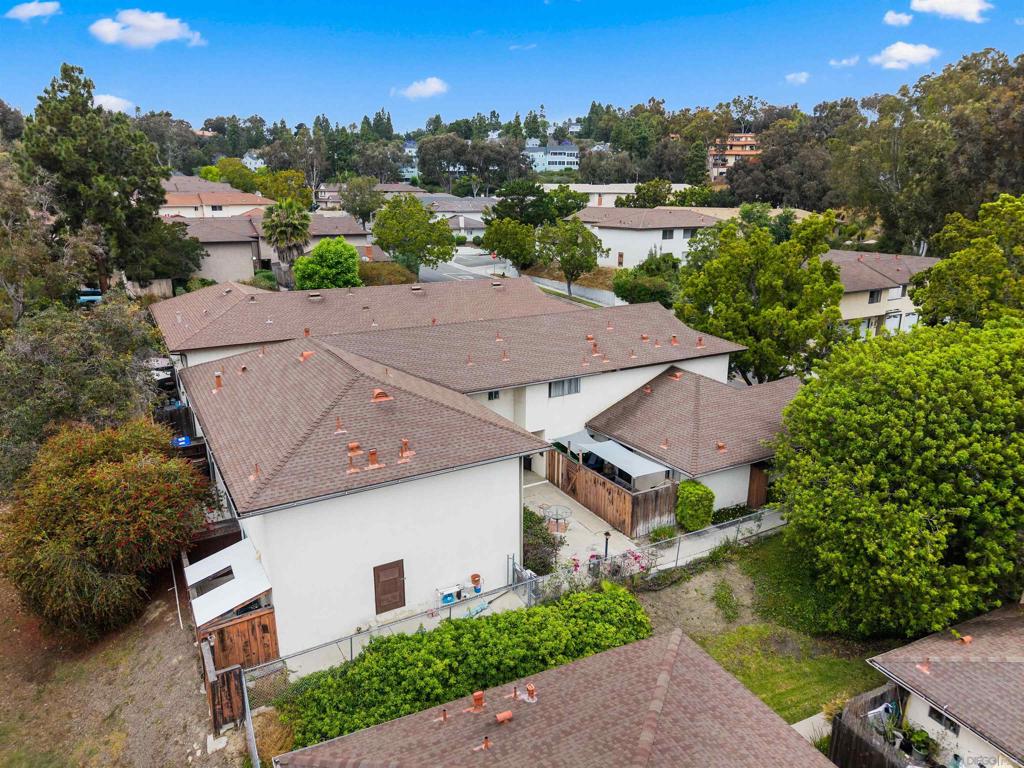 2139 Via Esmarca Property Photo 7