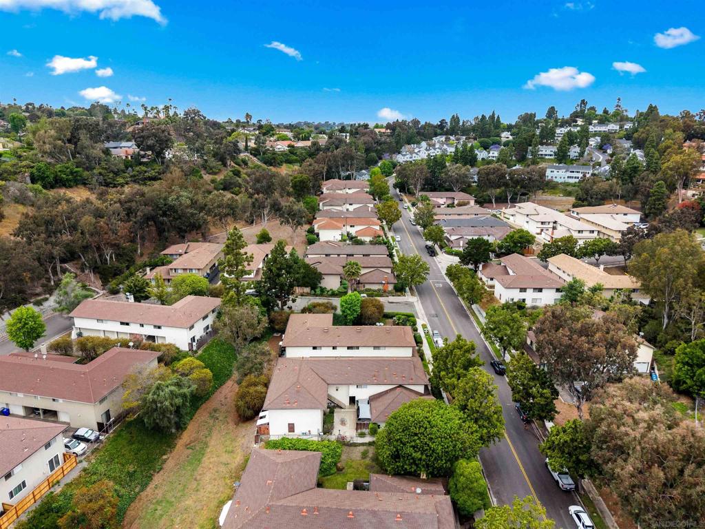 2139 Via Esmarca Property Photo 12