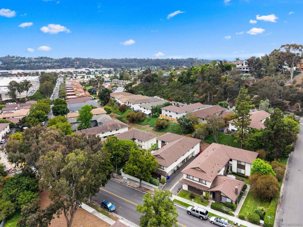 2139 Via Esmarca Property Photo 17