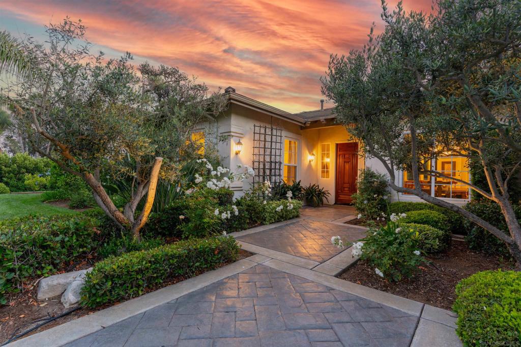 1411 Surrey Heights Property Photo