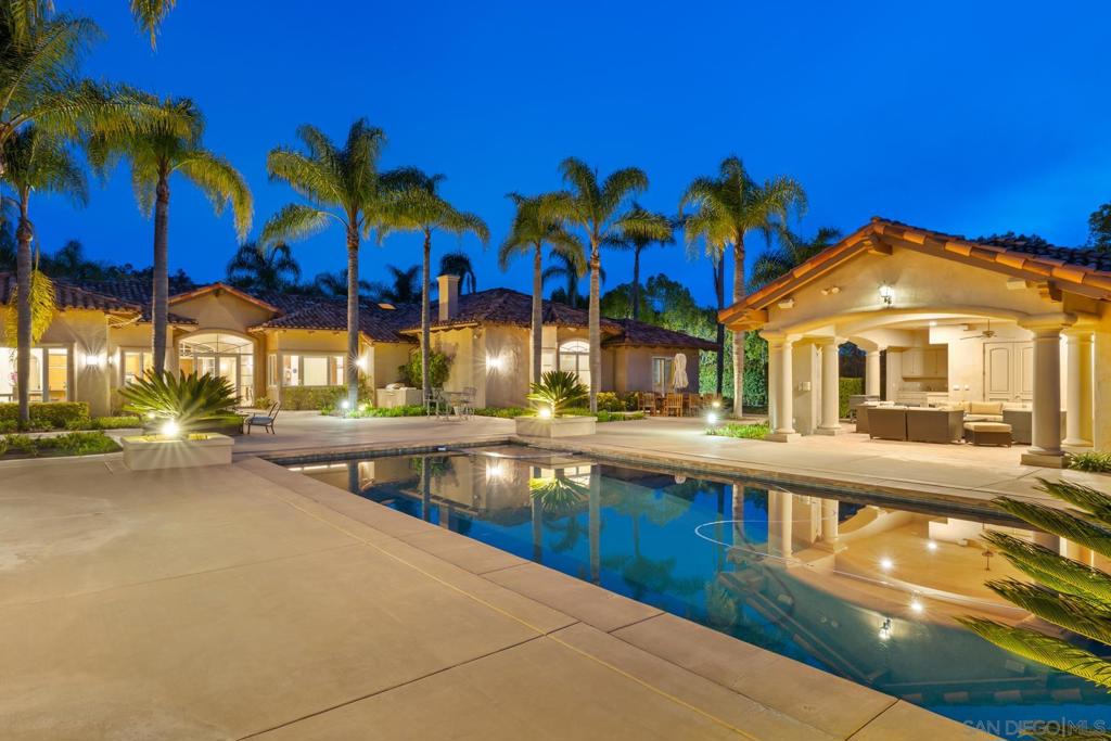 18050 Rancho La Cima Corte Property Photo 4