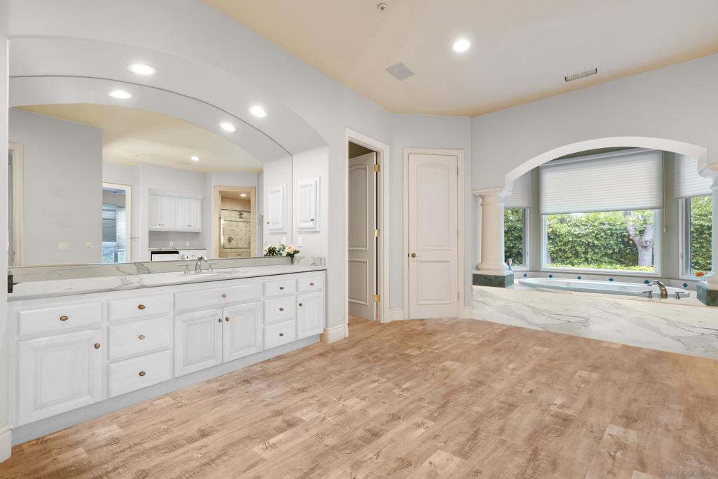 18050 Rancho La Cima Corte Property Photo 29