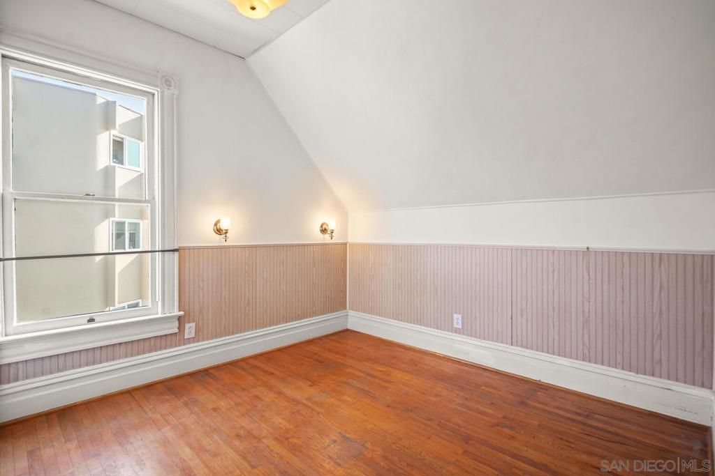 1022 Park Place Property Photo 33