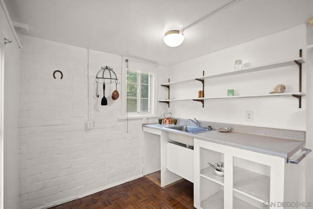 1022 Park Place Property Photo 47