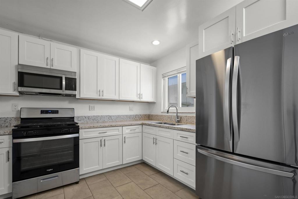 1058 10th St Property Photo 1