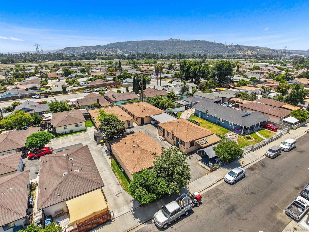 2348 Valwood Ave Property Photo 3