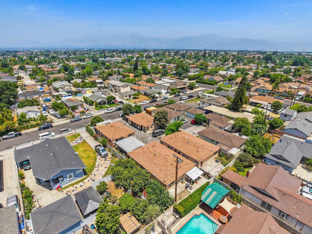 2348 Valwood Ave Property Photo 6