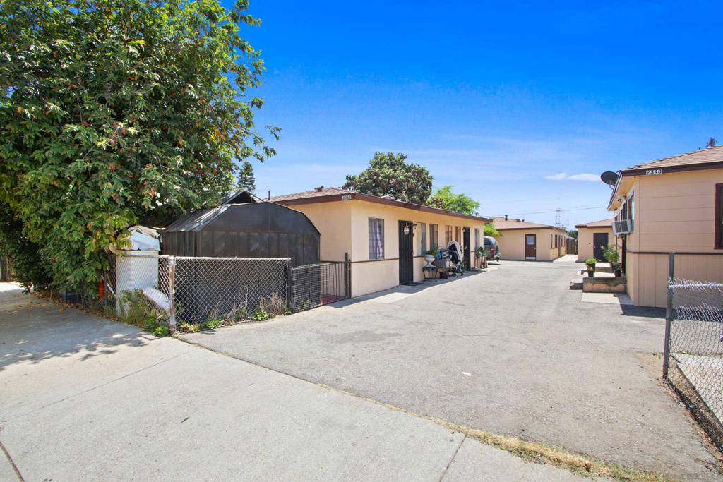 2348 Valwood Ave Property Photo 10