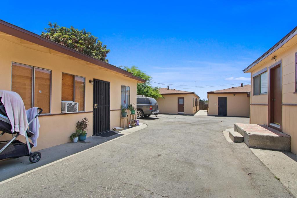 2348 Valwood Ave Property Photo 15