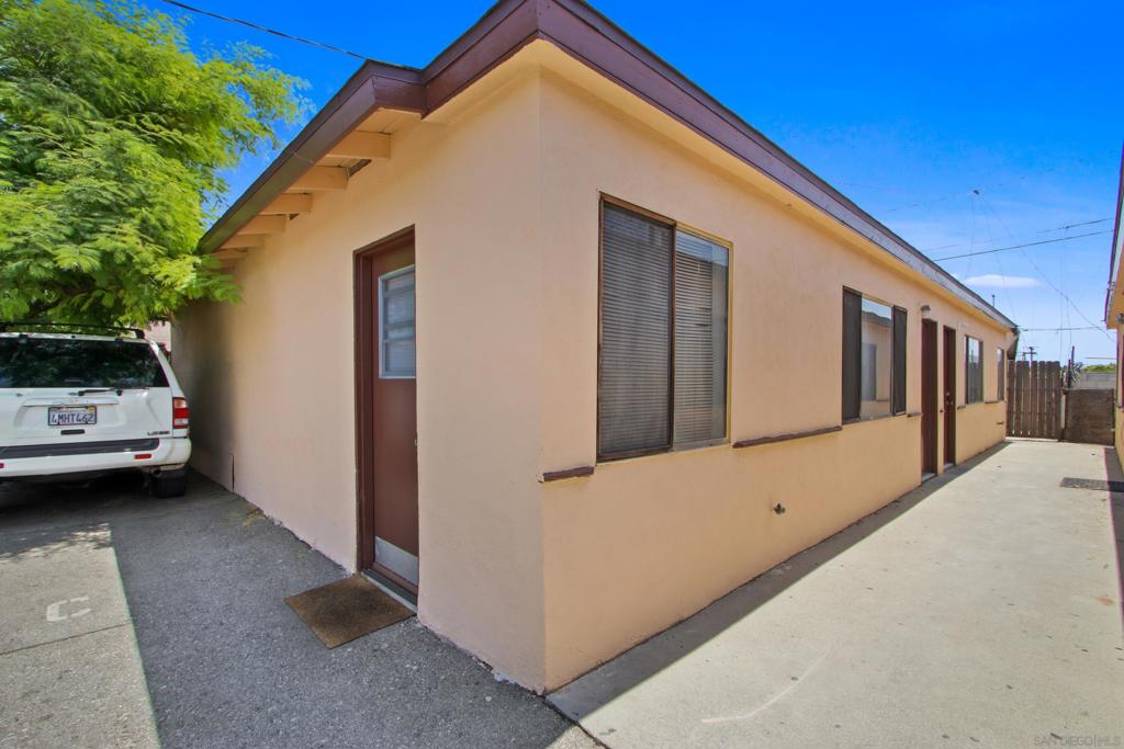 2348 Valwood Ave Property Photo 21