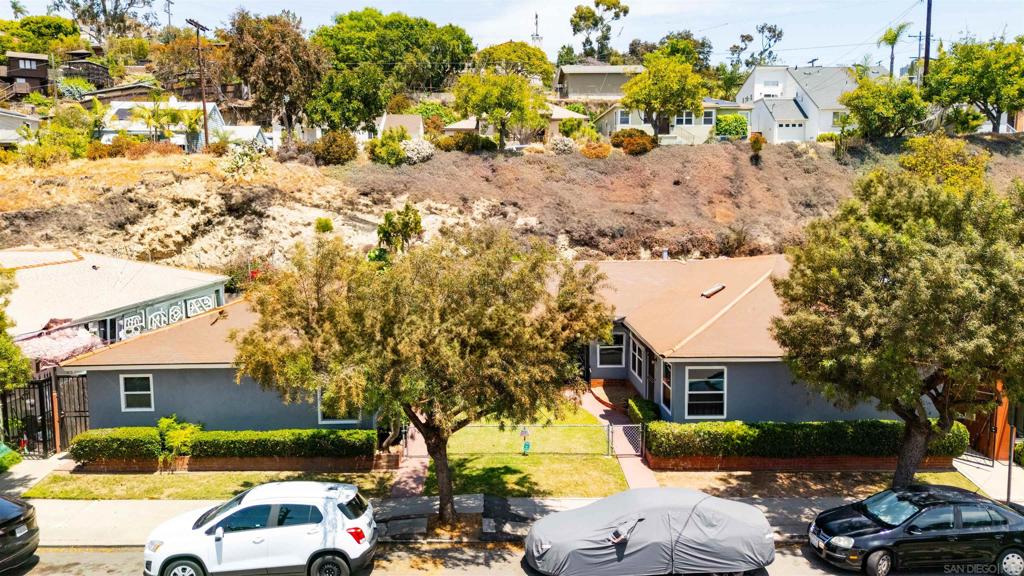 3139 Reynard Way Property Photo 1