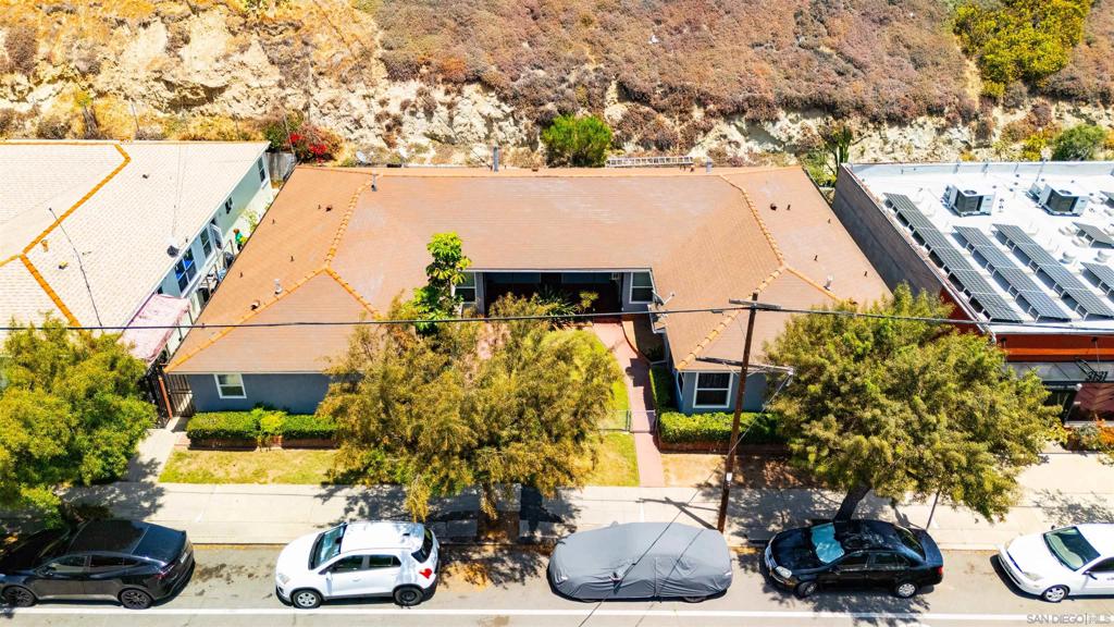 3139 Reynard Way Property Photo 2