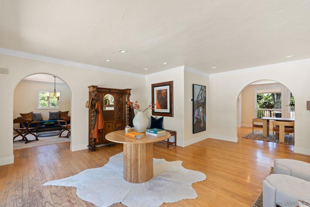 6347 Las Colinas Property Photo 9