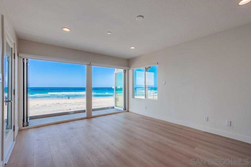 3449 Ocean Front Walk Property Photo 5