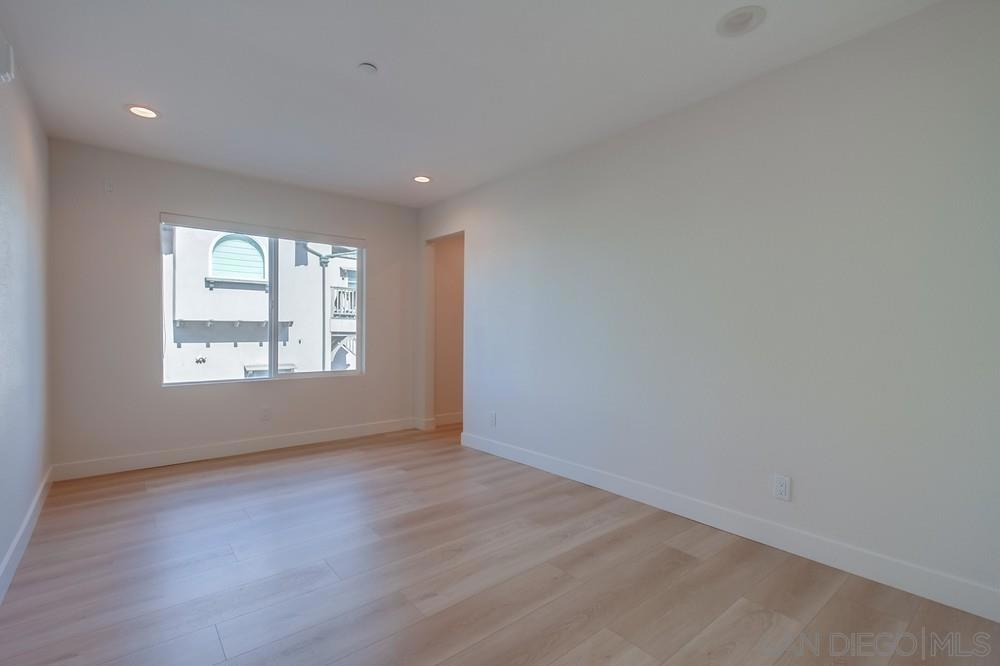 3449 Ocean Front Walk Property Photo 26