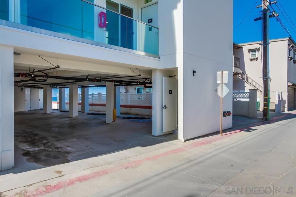 3449 Ocean Front Walk Property Photo 45