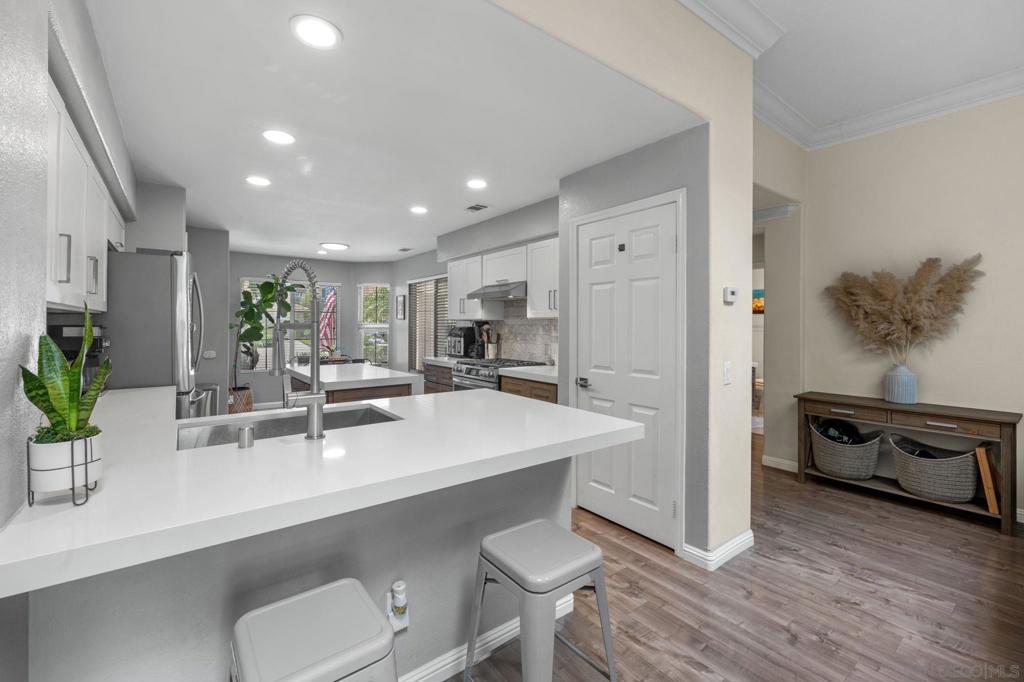 3925 Estancia Drive Property Photo 8