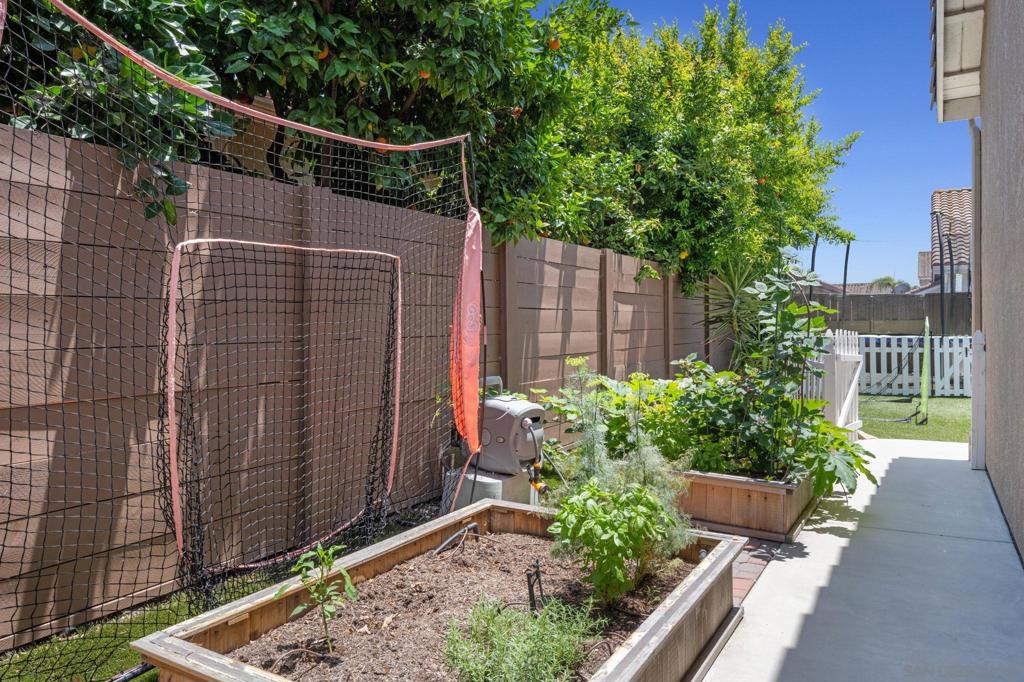 3925 Estancia Drive Property Photo 33
