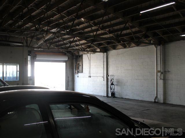 939 W Main Property Photo 4