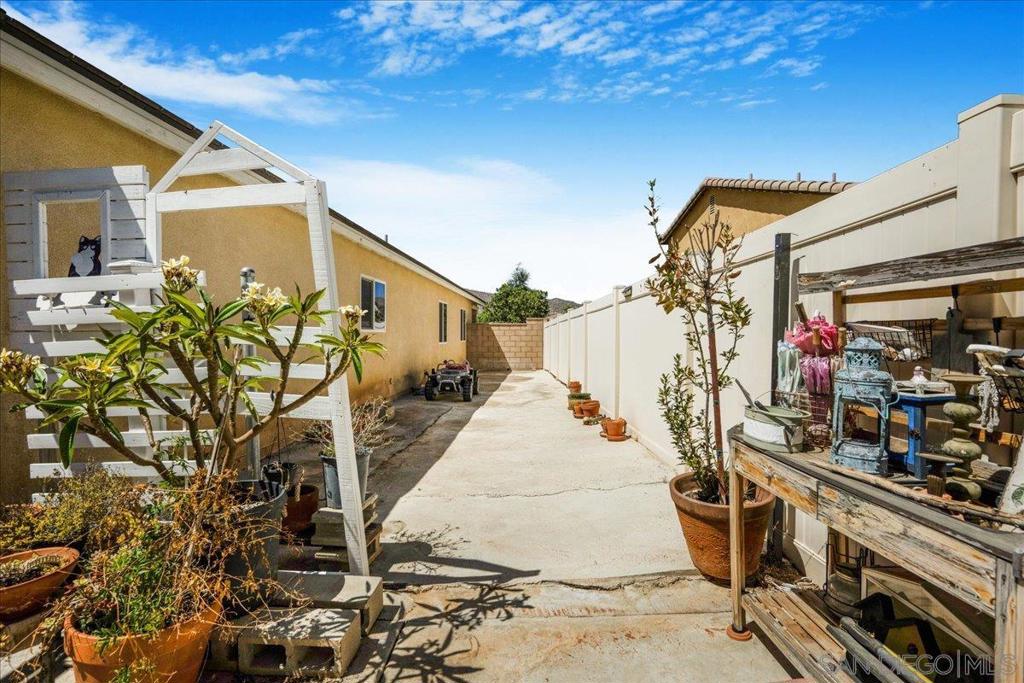 33129 Big Range Dr Property Photo 30