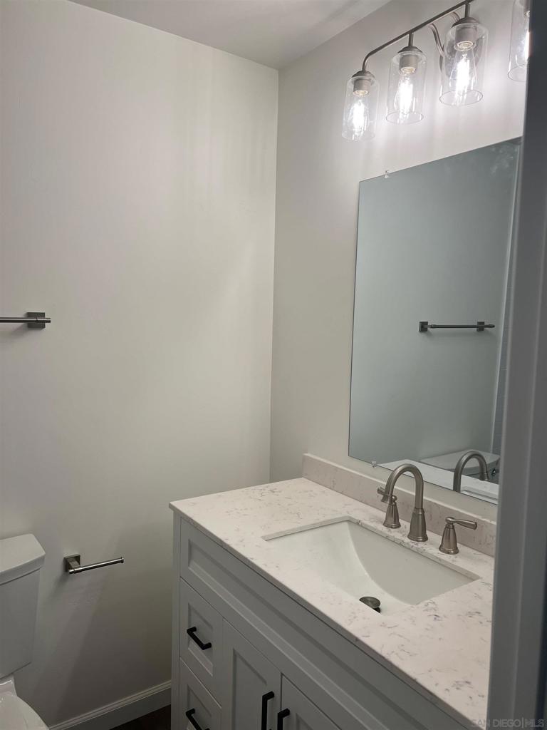 4053 Wilson Ave Property Photo 12