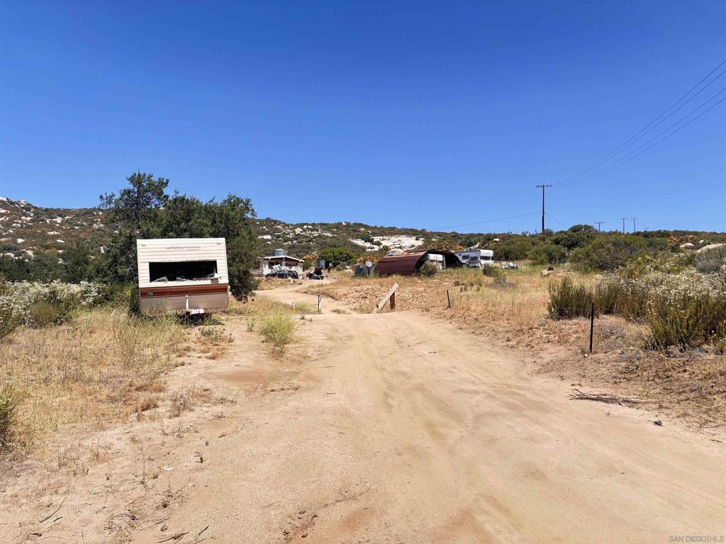 1446 Boulder Oaks Rd Property Photo 1