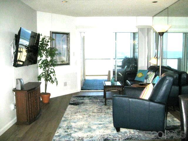 3755 Ocean Front Walk Property Photo 7