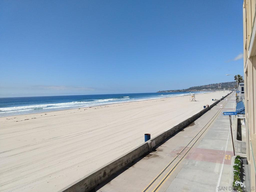 3755 Ocean Front Walk Property Photo 16
