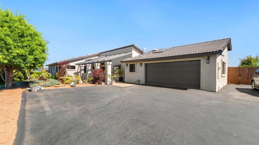 5880 Redondo Dr Property Photo 1