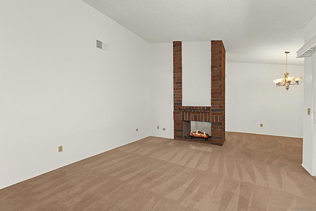 10466 Moorpark St. Property Photo 2