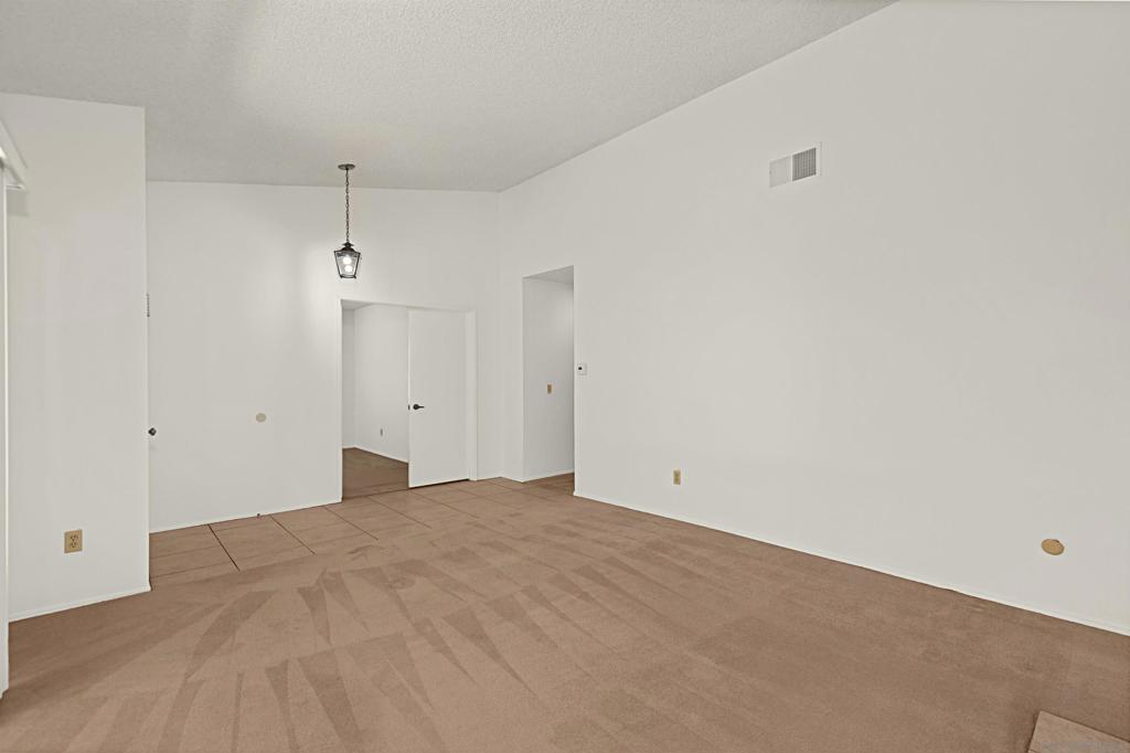 10466 Moorpark St. Property Photo 3