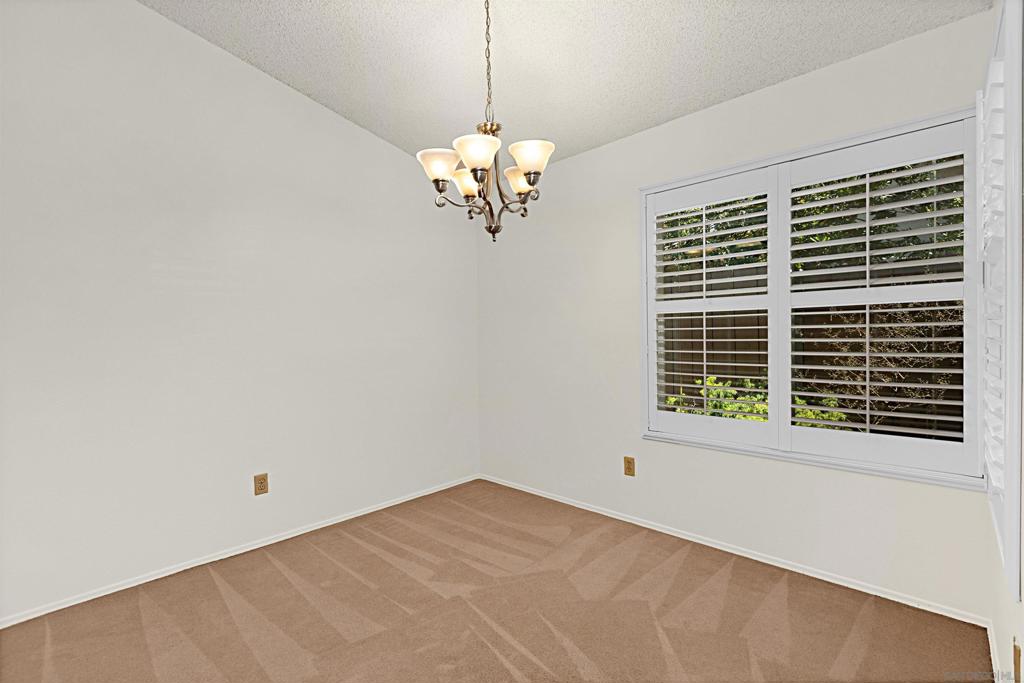 10466 Moorpark St. Property Photo 6