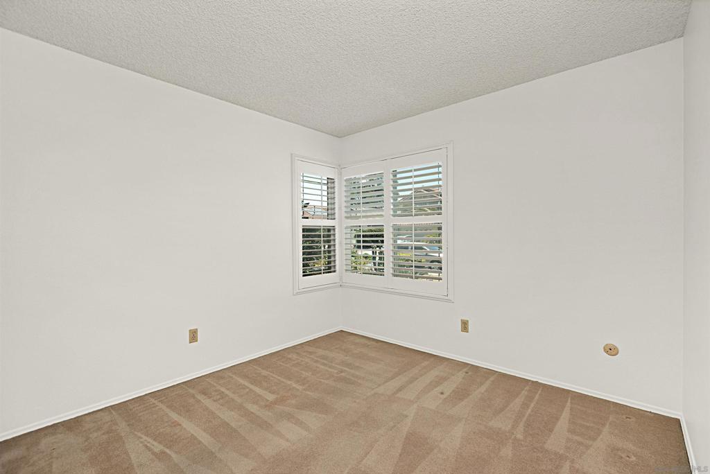 10466 Moorpark St. Property Photo 23