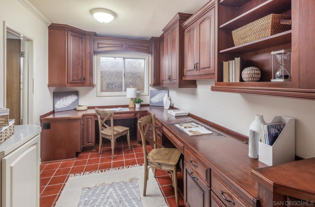 2977 Ocean Street Property Photo 16