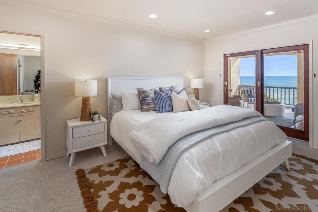 2977 Ocean Street Property Photo 23