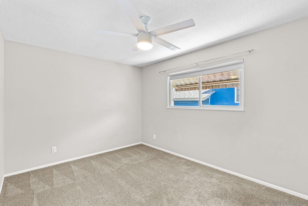 1076 Grouse St Property Photo 22