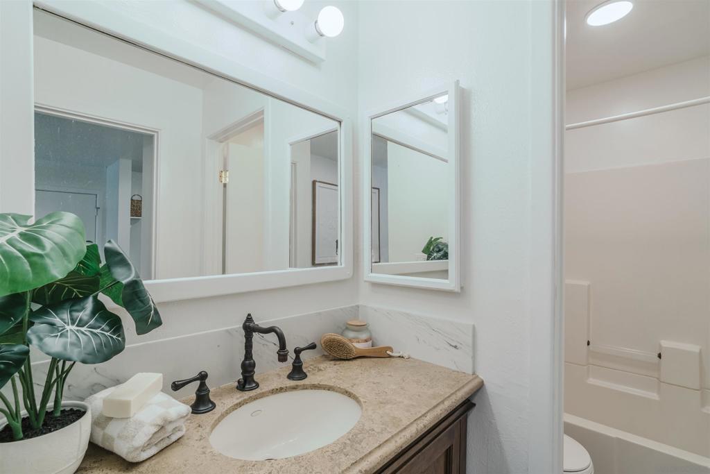 1605 Hotel Circle S B-102 Property Photo 15