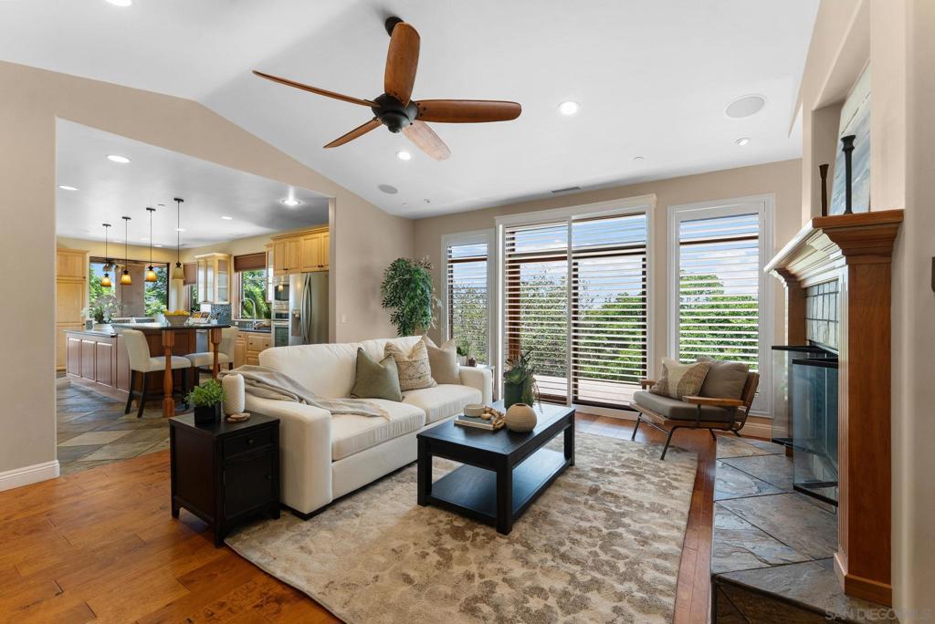 12443 Mirar De Valle Property Photo 4