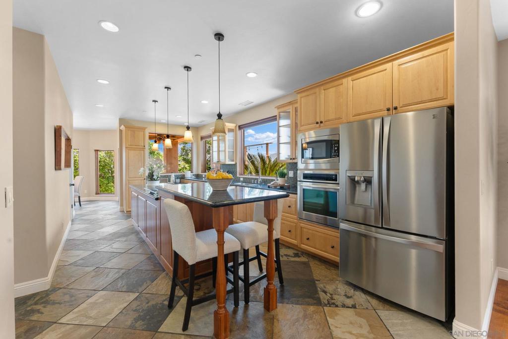 12443 Mirar De Valle Property Photo 8