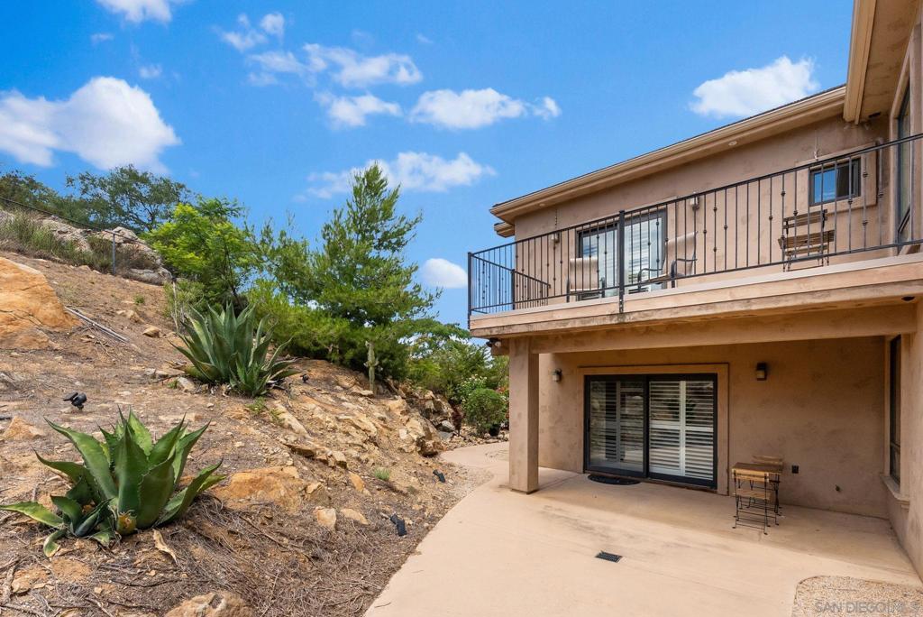 12443 Mirar De Valle Property Photo 34