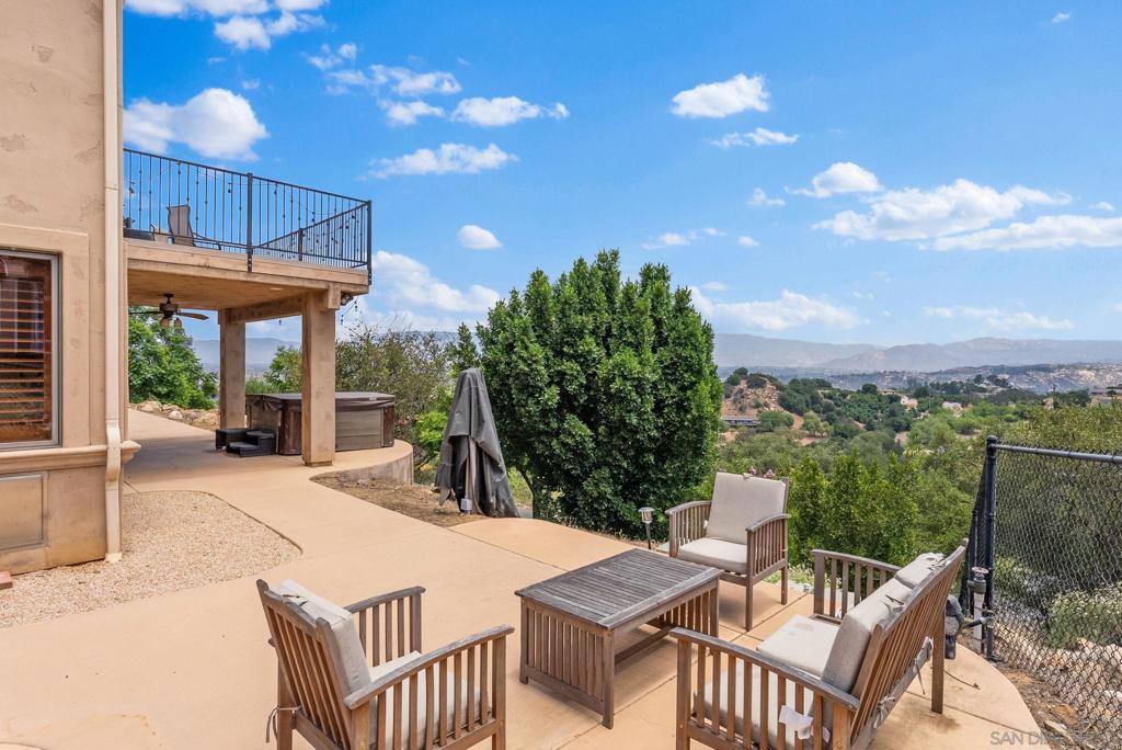 12443 Mirar De Valle Property Photo 35
