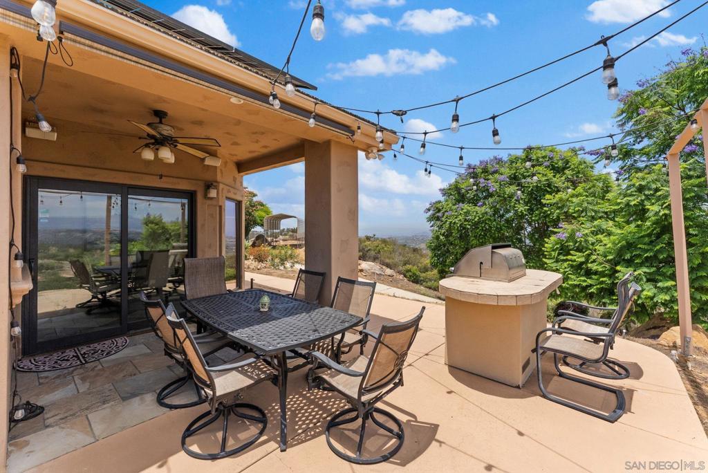 12443 Mirar De Valle Property Photo 42