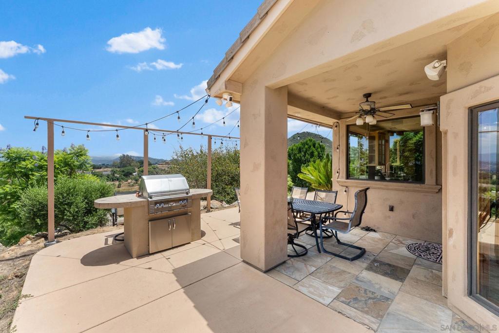 12443 Mirar De Valle Property Photo 43