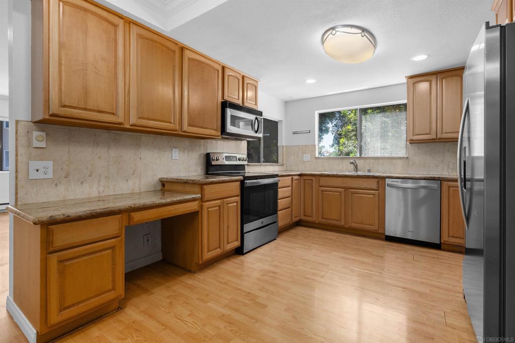 8737 Lake Murray Blvd 7 Property Photo 13