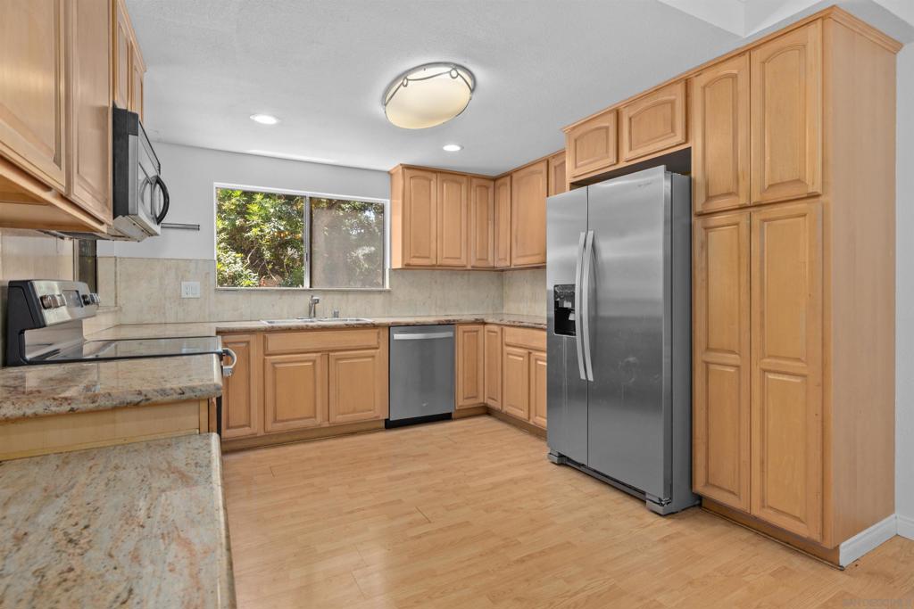 8737 Lake Murray Blvd 7 Property Photo 14