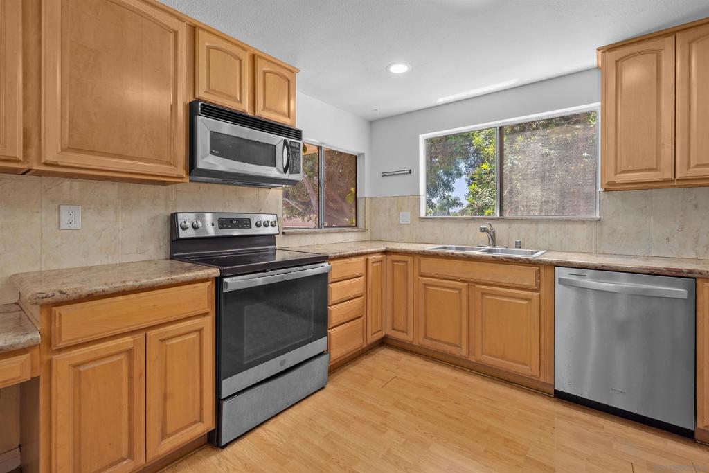 8737 Lake Murray Blvd 7 Property Photo 15