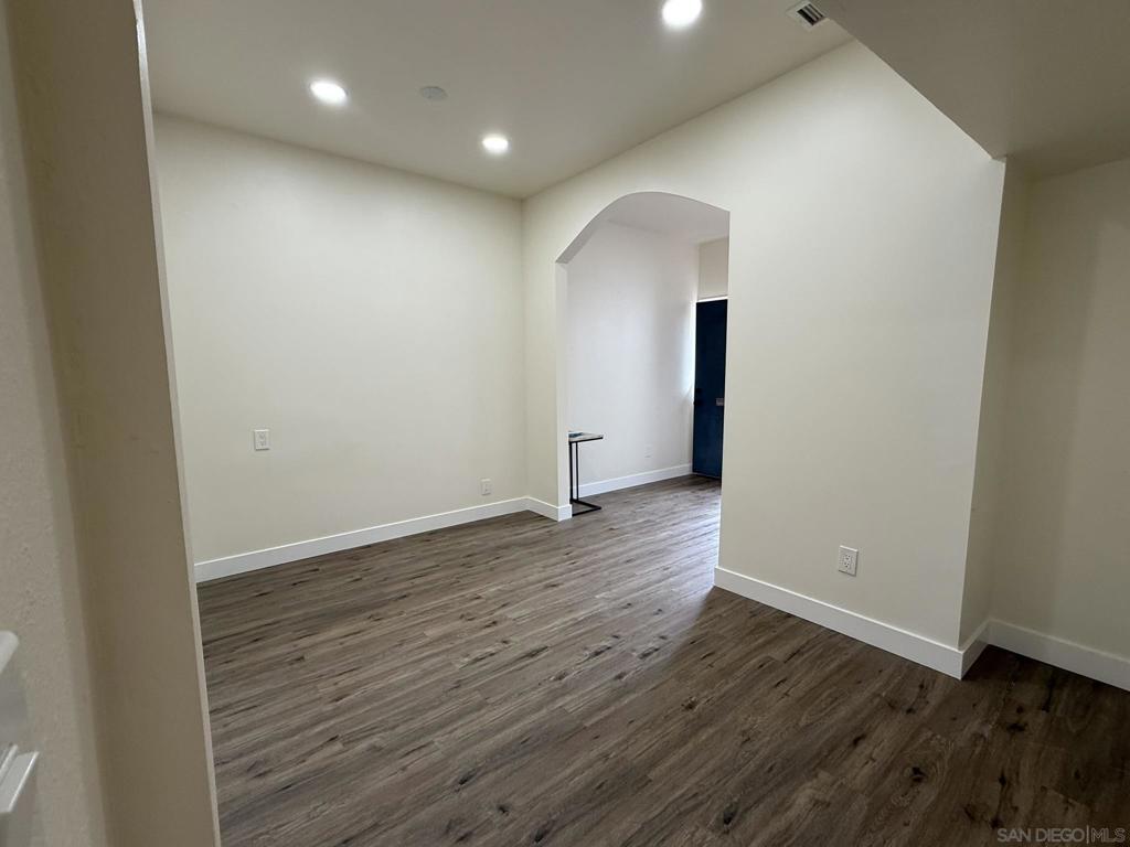 6527 La Jolla Blvd Property Photo 11