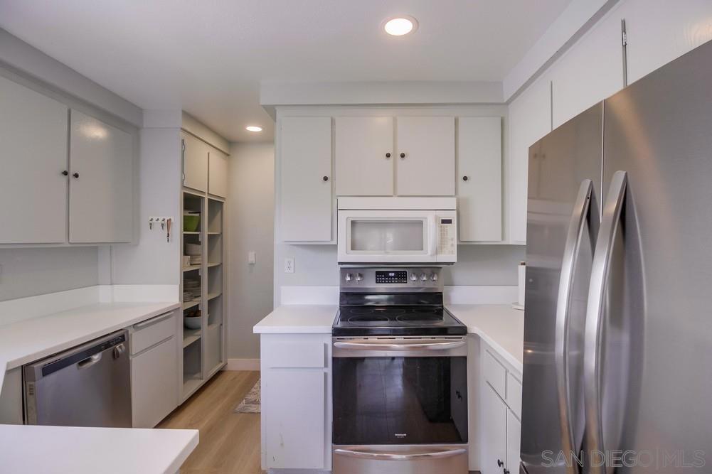 2722 Ariane Dr 40 Property Photo 11